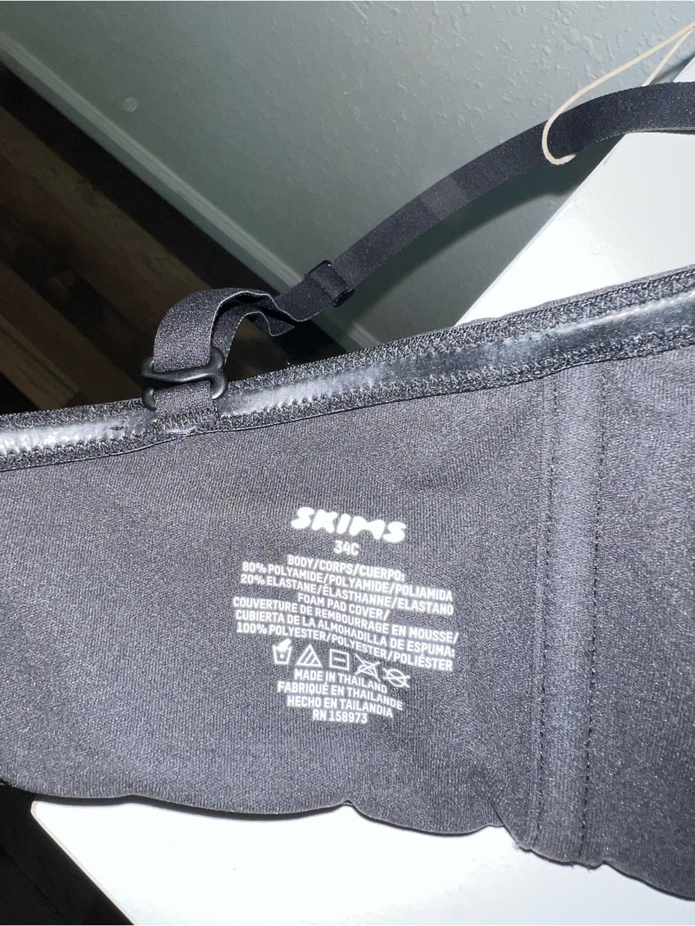 SKIMS Black Strapless Convertible Bra with Removable Straps - Picture 3 of 3